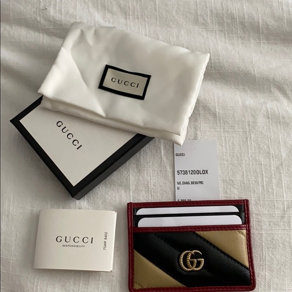 BLACK FRIDAY SALE Gucci GG Marmont Card Case